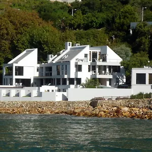 185 On Boutique Gordonʼs Bay